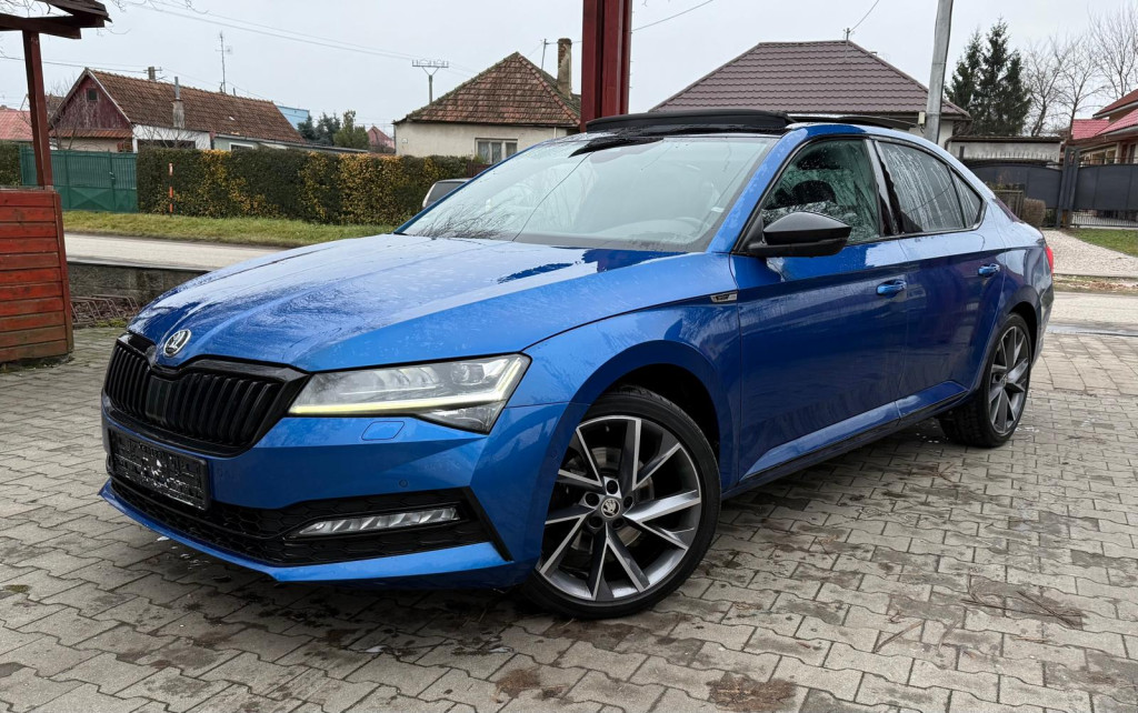 Sportline 2.0TDi 2023 DSG VIRTUAL/PANO/WEBASTO