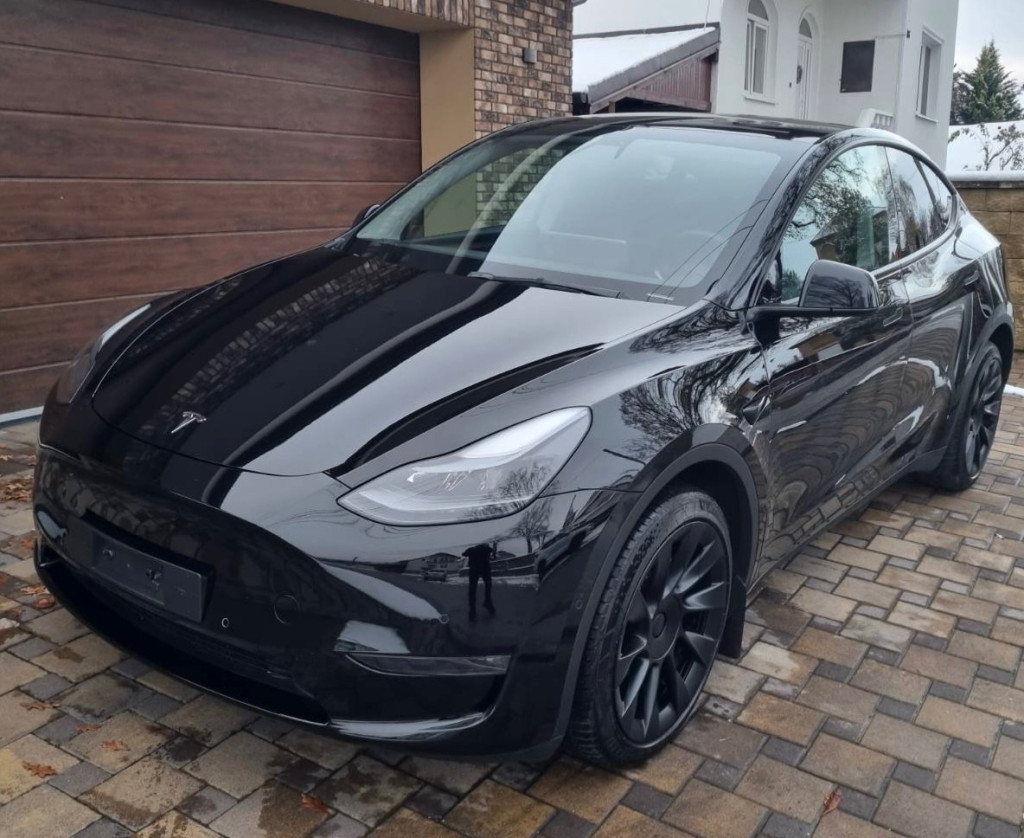 Dual Motor 4x4 Long Range / V záruke 