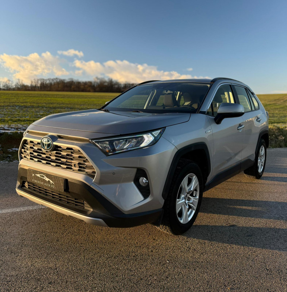 2,5 Benzín+ Hybrid 160kW E - CVT