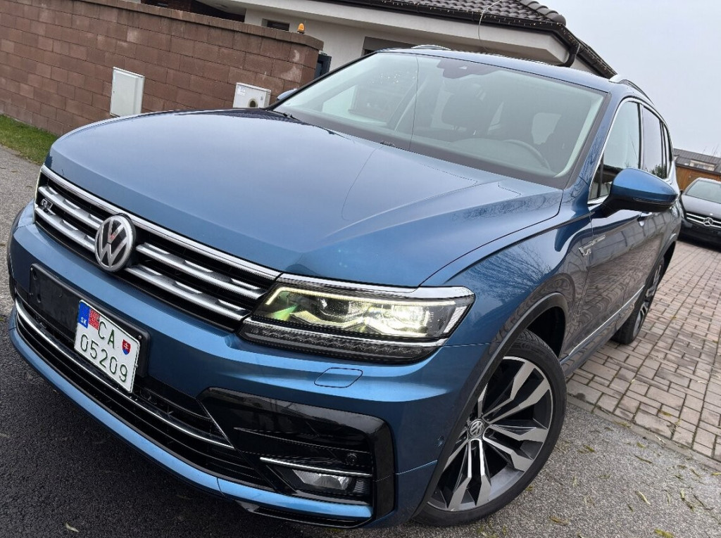 R-Line 2.0 TDI 4Motion (4x4), R20, Virtual Cockpit, LED Matrix, Cúv. kamera, Ťažné, ACC, TOP STAV!