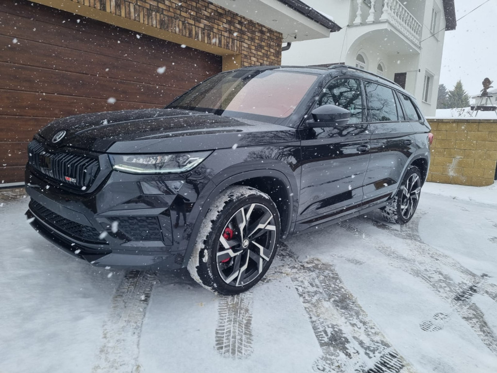  RS 2.0 TSI (Benzín) 4x4 DSG 245PS, R20, Virtual Cockpit, Panoráma, LED Matrix, 360° Cam., DCC, ACC, 7 miestne! TOP STAV!