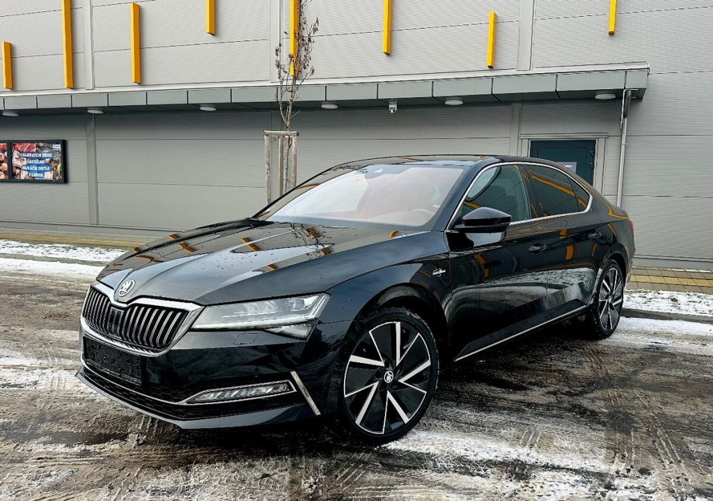 Laurin & Klement 2.0 TDI DSG, Webasto, Virtual Cockpit, CANTON, R19, LED Matrix, Ťažné, DCC, ACC