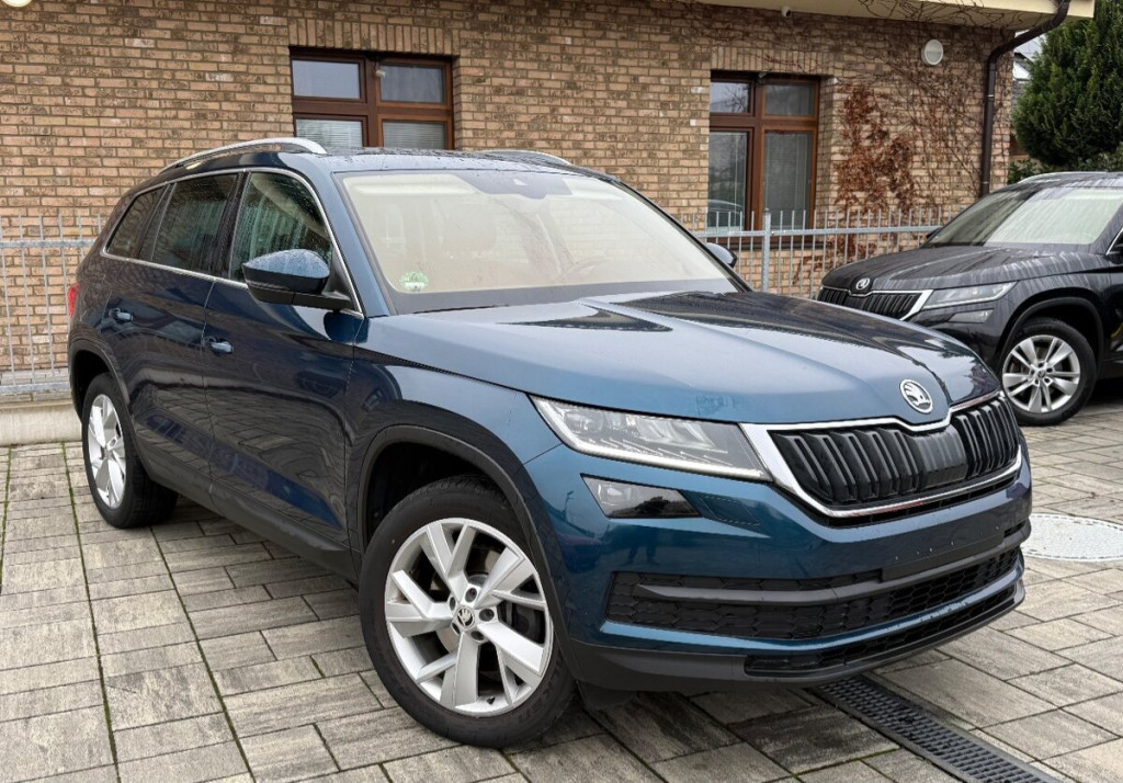 2,0 TSI 132kW 4x4 Panoráma Canton Benzín 