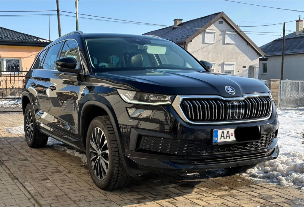 Laurin & Klement 2.0 TDI DSG, Nezávislé kúrenie, Virtual Co., CANTON, 360° Kamera, ACC!