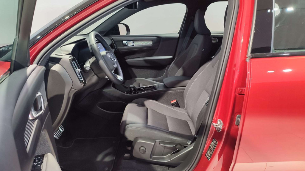 Volvo P6 170kW Recharge Plus 47.488km Odpočet DPH 