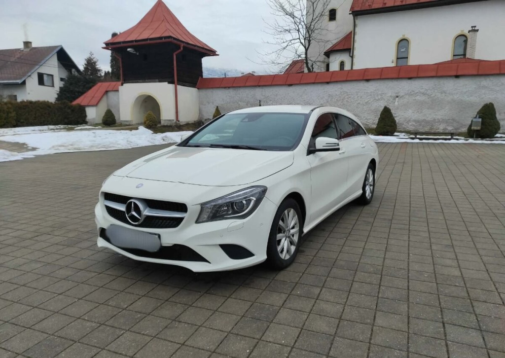 Mercedes-Benz CLA 200d Shooting Brake A/T7