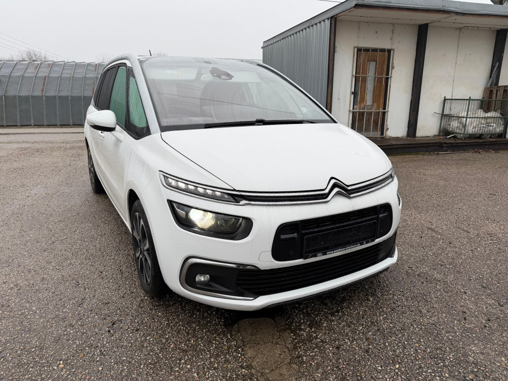 7 miest | Automat | 1.5 BlueHDi 96 kW | 10/2020