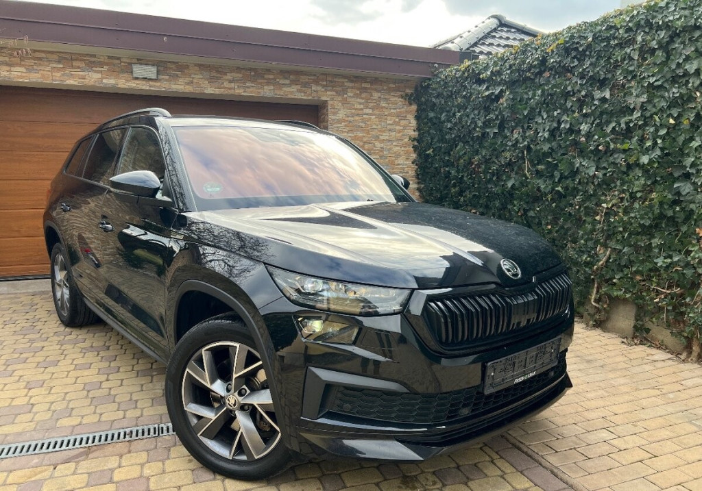 Sportline EVO 4x4 200PS, Virtual Cockpit, Výhrev, LED Matrix, Cúv. kamera, DCC, ACC, TOP STAV