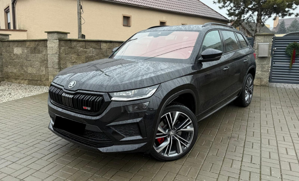 RS 4x4 2.0TSi DSG 180kW ŤAŽNÉ/MATRIX/DCC/360°