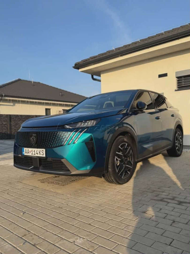 1.2 E-Hybrid 100 KW Allure 2024