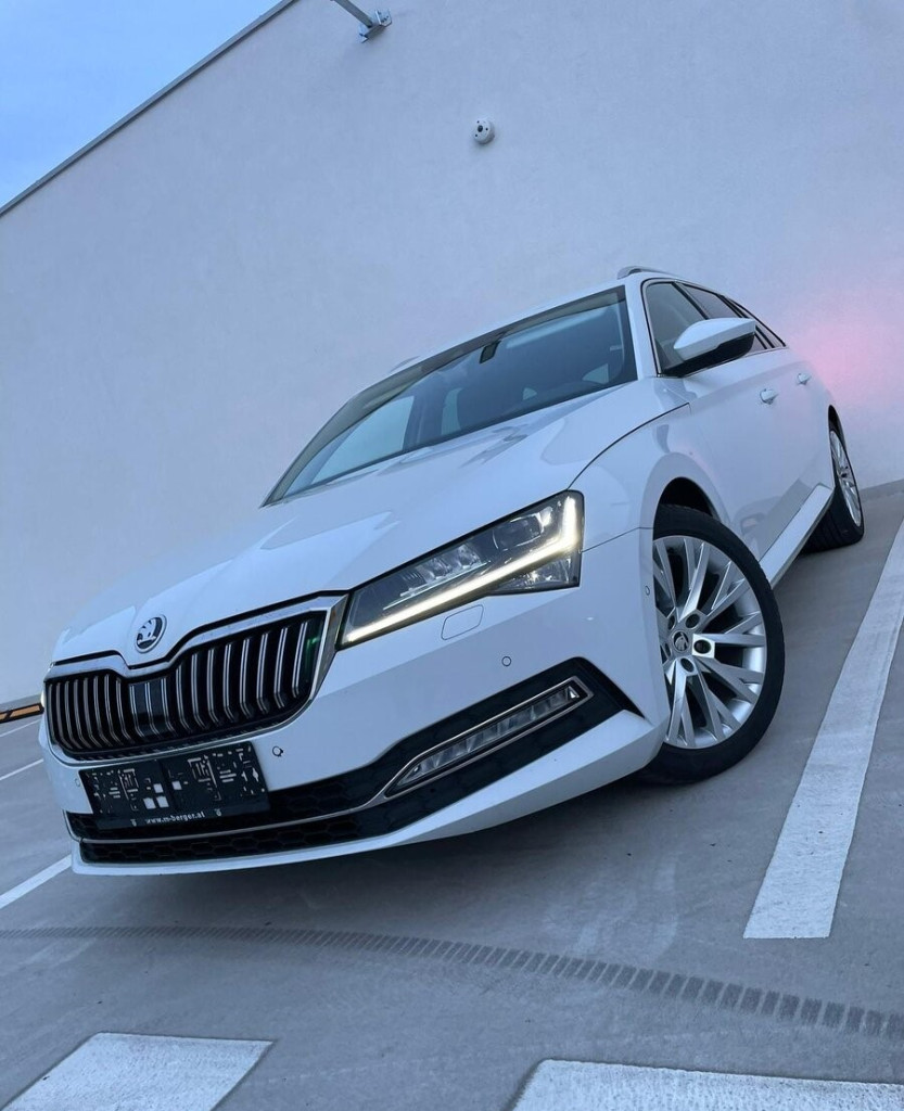 STYLE 2.0 TDI DSG  190PS, Virtual Cockpit, Výhrev, KESSY, LED Matrix, Ťažné, ACC!